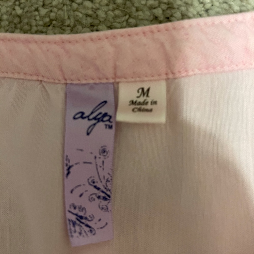 Pink blouse - Picture 3 of 5